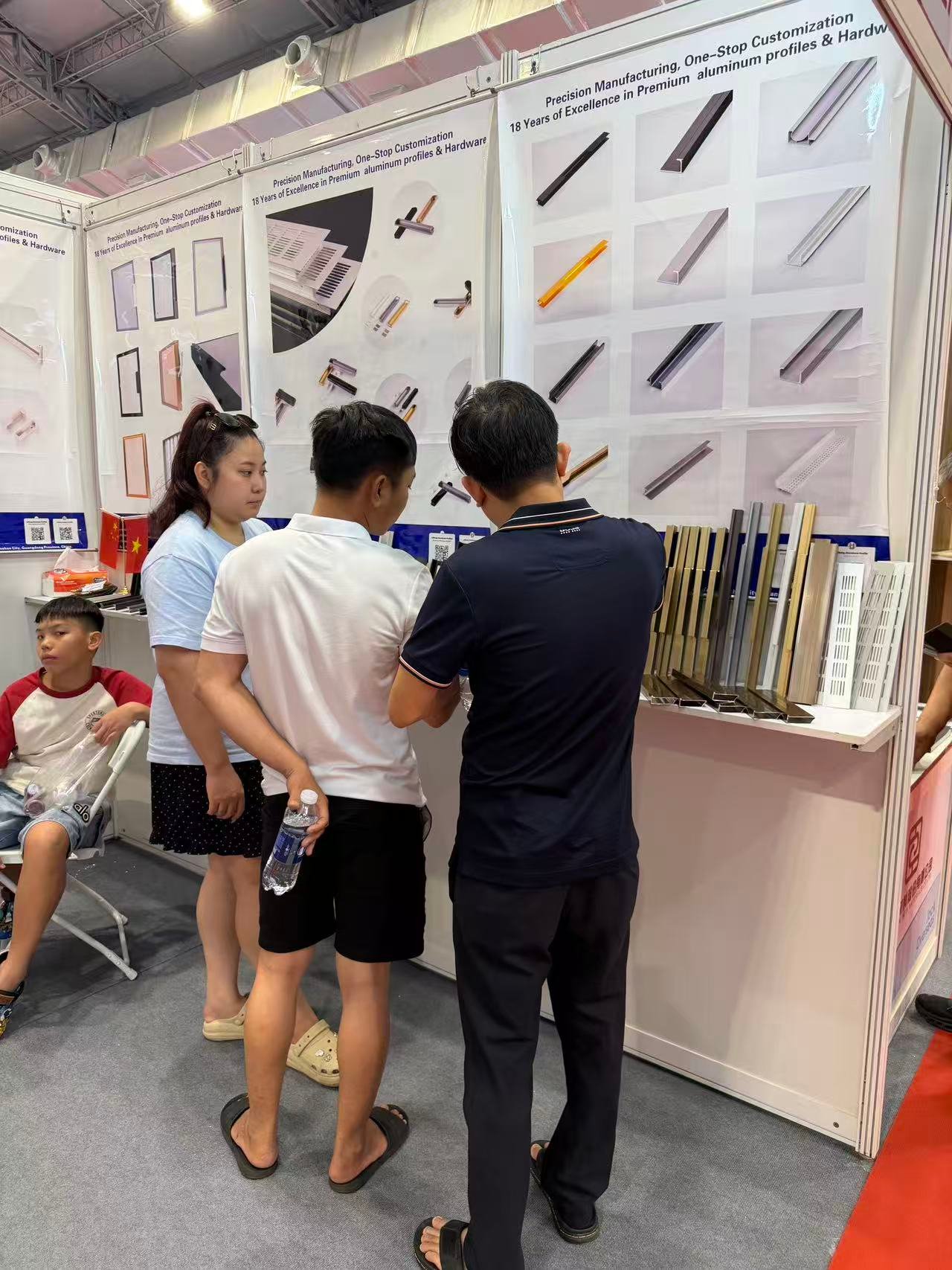 Foshan furniture hardware industrial cluster with integrated supply chain